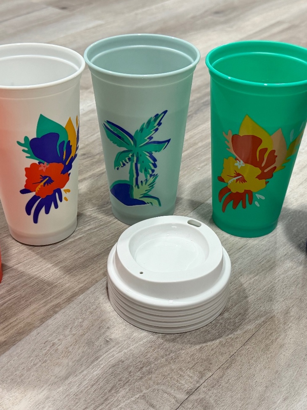 Starbucks Tropical Reusable Cups 2020 Set of 5 With Lids